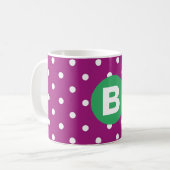 Mug Motif pois violet Monogramme vert (Devant gauche)