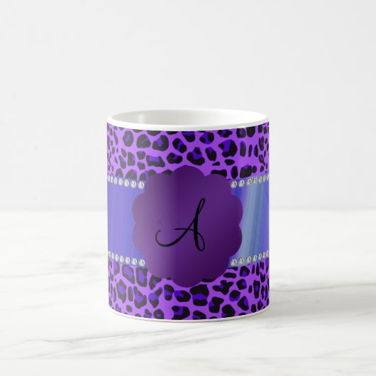 Mug Motif pourpre de léopard de monogramme (Centre)