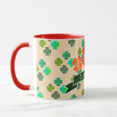 Mug Motif Shamrock de trèfle Monogram sur LIGHT ORANGE (Gauche)