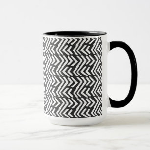 Mug Motif tiré par la main noir de Chevron