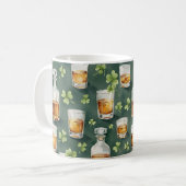 Mug Motif Whiskey et Trèfles de la Saint-Patrick (Devant gauche)