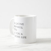 Mug Motivation quotidienne simple Typographie de citat (Devant gauche)