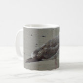 Mug Mouette de mer détendue sur le sable Peint Océan B (Devant gauche)