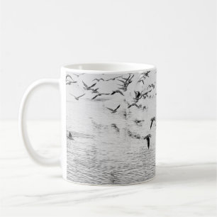 Mug Mouettes en mouvement, image d'art fin noir et bla