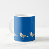 Mug Mouettes sur un arrière - plan bleu (Devant gauche)