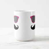 Mug Moustache noire et humour rose de lunettes de (Centre)