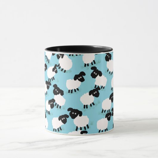 Mug Moutons Fluffants Sur Bleu Bébé (Centre)