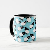 Mug Moutons Fluffants Sur Bleu Bébé (Devant gauche)