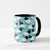 Mug Moutons Fluffants Sur Bleu Bébé (Devant droit)