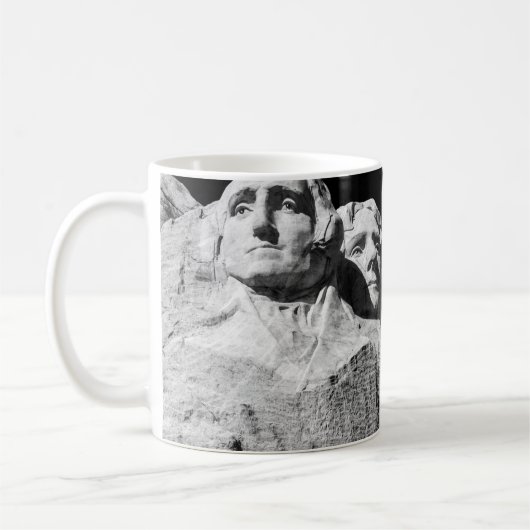 MUG MT. RUSHMORE PENDANT LA JOURNÉE (Gauche)