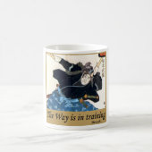 Mug Musashi (Centre)