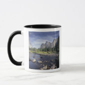 Mug NA, USA, Californie, Yosemite NP, Vallée (Gauche)