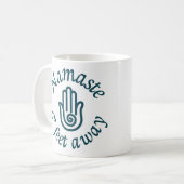 Mug Namaste À 100 Mètres (Devant gauche)