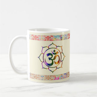 Mug Namaste Aum Om Lotus avec frontière Vintage arc-en