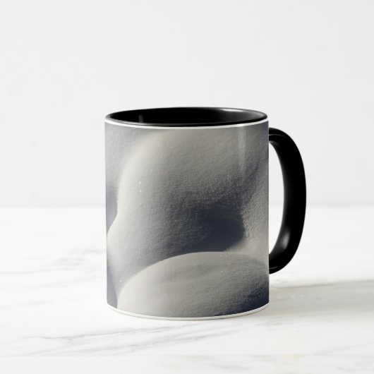 Mug Nature Abstraite des monticules de neige mousseuse (Devant droit)