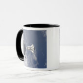 Mug Navette spatiale Atlantis et un vaisseau spatial r (Devant gauche)