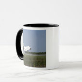 Mug Navette spatiale Découverte atterrit sur la piste  (Devant gauche)
