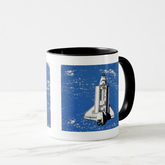 Mug Navette spatiale NASA Discovery en orbite terrestr (Devant droit)