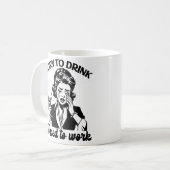 Mug Né à Boire, Forcé au travail Rétro Funny (Devant gauche)