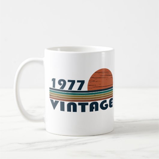 Mug Né en 1977 cadeau d'anniversaire vintage (Gauche)