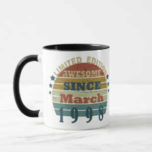 Mug Né en mars 1998 cadeau d'anniversaire de style vin