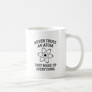Mug Ne jamais faire confiance à un Atom