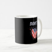 Mug Ne laissez pas entrer le vieil homme Drapeau améri (Devant droit)