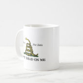 Mug NE MARCHEZ PAS SUR MOI (liberté, pas dette) (Devant gauche)