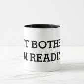 MUG NE M'INQUIÈTE PAS QUE JE LIS (Centre)