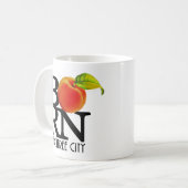 Mug NÉ Peachtree City 11oz (Devant gauche)