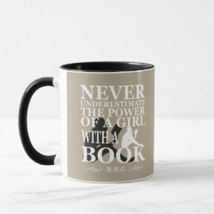 Mug Ne sous-estimez jamais le pouvoir d'une fille avec