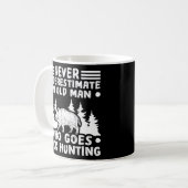 Mug Ne sous-estimez jamais les canards de chasse (Devant gauche)