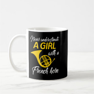 Mug Ne Sous-Estimez Jamais Une Fille Musicienne De La