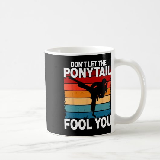 Mug Ne vous laissez pas tromper par la queue de cheval (Droite)