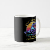 Mug Ne vous mêlez pas de Papasaurus, vous obtiendrez J (Devant droit)