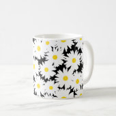 Mug Négative Space Daisies blanc jaune sur noir (Devant droit)