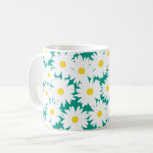 Mug Négative Space Daisies blanc jaune sur vert (Devant gauche)
