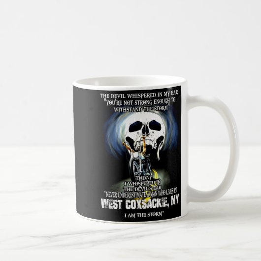 Mug Never Underestimate A West Coxsackie Ny Man  (Droite)