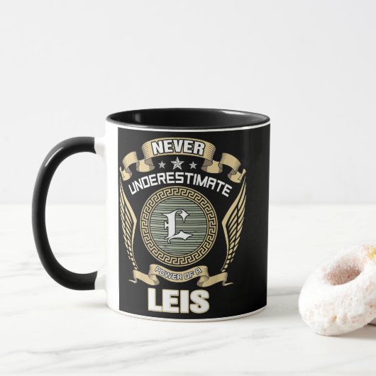MUG NEVER_UNDERESTIMATE_POWER_OF_A_LEIS (Avec donut)
