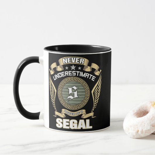 MUG NEVER_UNDERESTIMATE_POWER_OF_A_SEGAL (Avec donut)