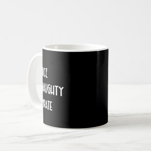 Mug Nice Naughty Pirate Noël Père Noël (Devant gauche)