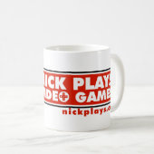 Mug Nick joue des jeux vidéo et boit du café (Devant droit)