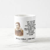 Mug Nikola Tesla a laissé l'avenir indiquer la (Centre)