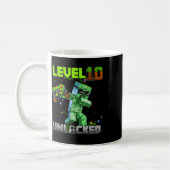 Mug Niveau 10 déverrouillé - Anniversaire Garçon Pixel (Gauche)