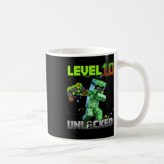 Mug Niveau 10 déverrouillé - Anniversaire Garçon Pixel (Droite)