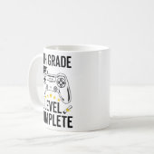 Mug Niveau 8e année Niveau complet Gamer de graduation (Devant gauche)