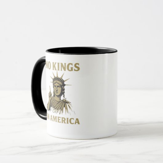 Mug No Kings In America Statue Of No Kings Day Protes (Devant gauche)