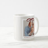 Mug Noël Classique Rayures Beige Ruban Rouge (Devant droit)