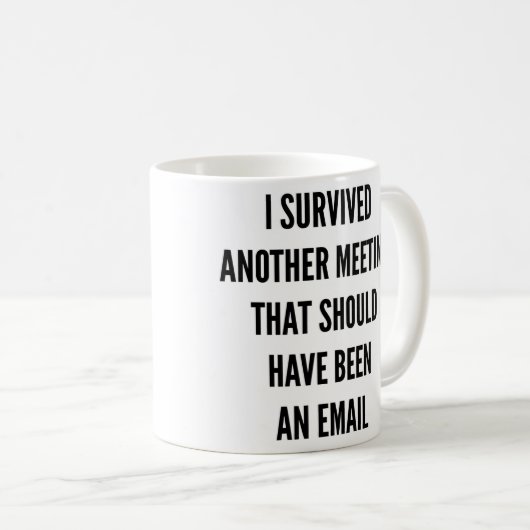 Mug Noël drôle j'ai survécu à une autre réunion (Devant droit)