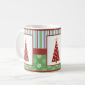 Mug Noël rouge d'arbre de point de polka de vacances (Devant gauche)